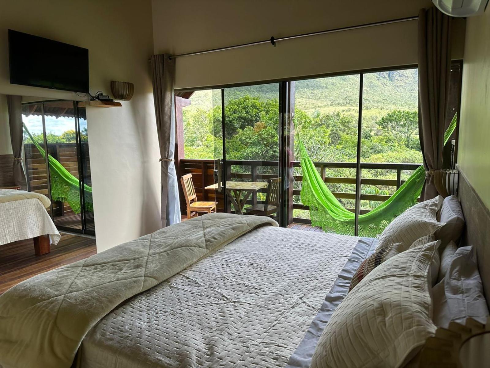 Pousada Rancho Dos Ipes Алту-Параизу-ди-Гояс Номер фото