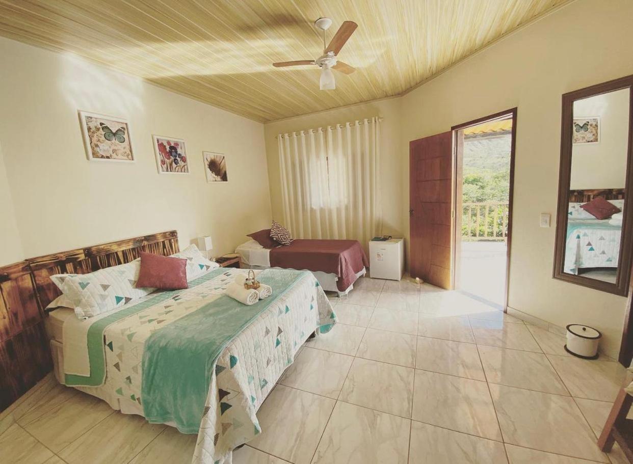 Pousada Rancho Dos Ipes Алту-Параизу-ди-Гояс Номер фото