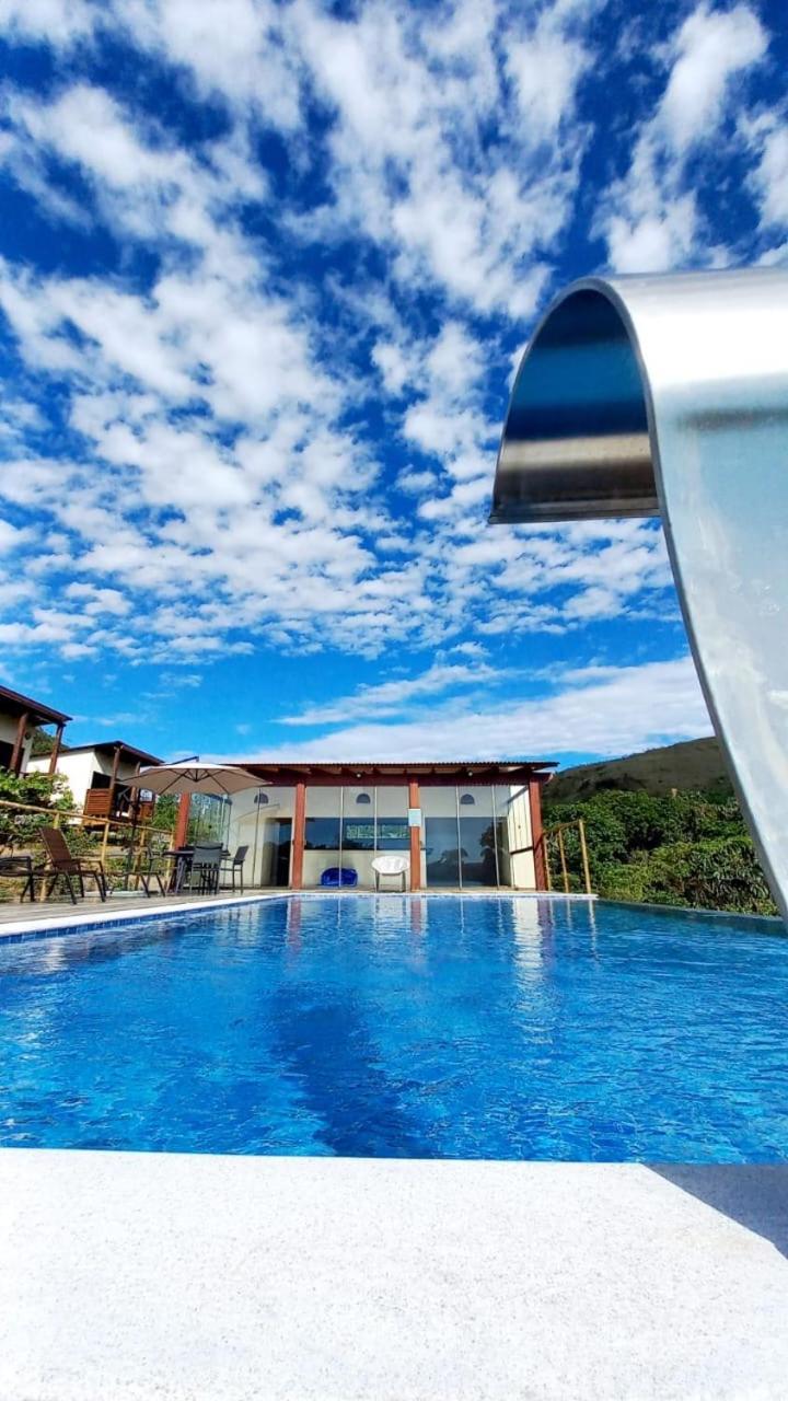 Pousada Rancho Dos Ipes Алту-Параизу-ди-Гояс Экстерьер фото